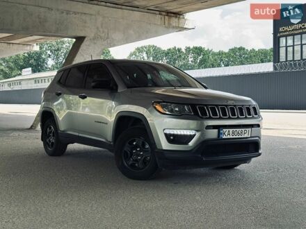 Сірий Джип Compass, об'ємом двигуна 2.4 л та пробігом 148 тис. км за 14300 $, фото 1 на Automoto.ua