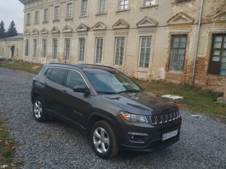 Сірий Джип Compass, об'ємом двигуна 0 л та пробігом 75 тис. км за 15600 $, фото 1 на Automoto.ua