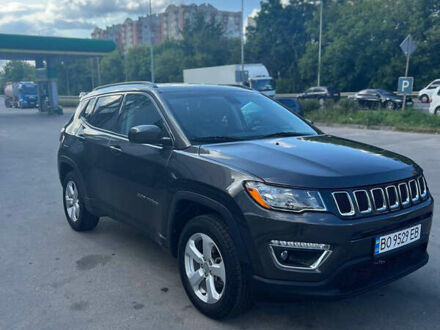 Джип Компас 2017 в Тернополе на Automoto.ua Серый Джип Компас, объемом двигателя 2.36 л и пробегом 57 тыс. км за 13400 $, фото 1 на Automoto.ua