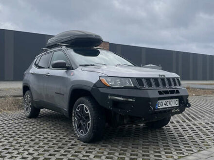 Сірий Джип Compass, об'ємом двигуна 2.36 л та пробігом 184 тис. км за 17000 $, фото 1 на Automoto.ua
