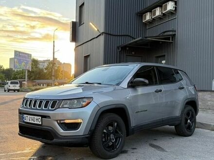 Сірий Джип Compass, об'ємом двигуна 2.4 л та пробігом 199 тис. км за 12800 $, фото 1 на Automoto.ua