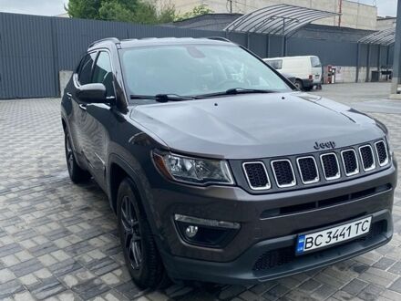 Сірий Джип Compass, об'ємом двигуна 2.4 л та пробігом 95 тис. км за 13700 $, фото 1 на Automoto.ua