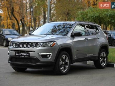 Джип Компас 2017 в Харькове на Automoto.ua Серый Джип Компас, объемом двигателя 2.36 л и пробегом 34 тыс. км за 16000 $, фото 1 на Automoto.ua