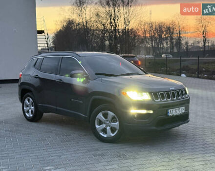 Серый Джип Компас, объемом двигателя 2.4 л и пробегом 175 тыс. км за 12900 $, фото 1 на Automoto.ua