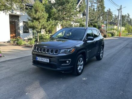 Джип Compass 2017 у Києві на Automoto.ua Сірий Джип Compass, об'ємом двигуна 2.4 л та пробігом 171 тис. км за 14500 $, фото 1 на Automoto.ua