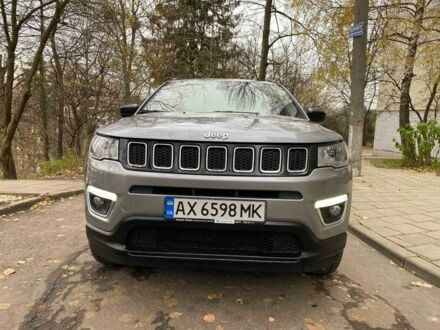 Серый Джип Компас, объемом двигателя 2.4 л и пробегом 32 тыс. км за 16500 $, фото 1 на Automoto.ua