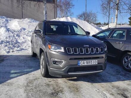 Джип Компас 2017 в Киеве на Automoto.ua Серый Джип Компас, объемом двигателя 2.4 л и пробегом 70 тыс. км за 14800 $, фото 1 на Automoto.ua