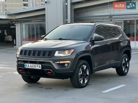 Джип Компас 2017 в Киеве на Automoto.ua Серый Джип Компас, объемом двигателя 2.36 л и пробегом 52 тыс. км за 16900 $, фото 1 на Automoto.ua