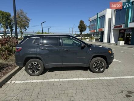 Джип Компас 2017 в Львове на Automoto.ua Серый Джип Компас, объемом двигателя 2.36 л и пробегом 106 тыс. км за 18500 $, фото 1 на Automoto.ua