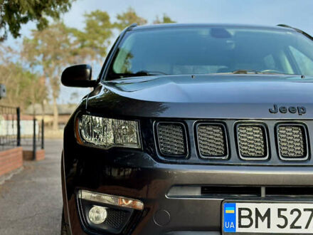 Джип Compass 2018 у Ромнах на Automoto.ua Сірий Джип Compass, об'ємом двигуна 2.36 л та пробігом 128 тис. км за 15000 $, фото 1 на Automoto.ua