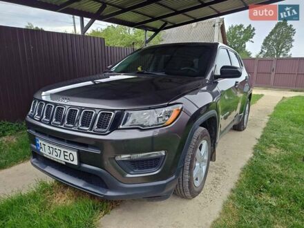 Джип Компас 2018 в Долине на Automoto.ua Серый Джип Компас, объемом двигателя 2.36 л и пробегом 69 тыс. км за 14500 $, фото 1 на Automoto.ua