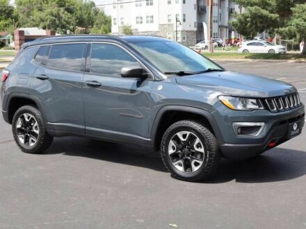 Серый Джип Компас, объемом двигателя 2.4 л и пробегом 50 тыс. км за 2200 $, фото 1 на Automoto.ua