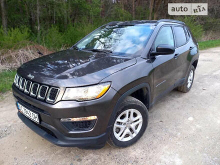 Джип Compass 2018 у Ужгороді на Automoto.ua Сірий Джип Compass, об'ємом двигуна 2.4 л та пробігом 110 тис. км за 18000 $, фото 1 на Automoto.ua