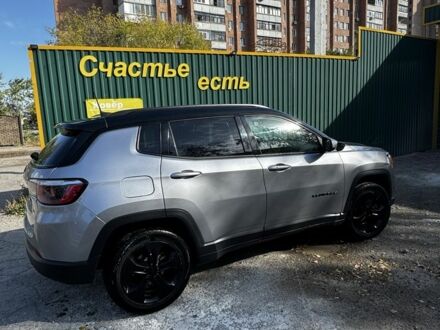 Сірий Джип Compass, об'ємом двигуна 2.4 л та пробігом 120 тис. км за 377 $, фото 1 на Automoto.ua