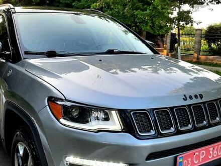 Джип Компас 2018 в Виннице на Automoto.ua Серый Джип Компас, объемом двигателя 0 л и пробегом 108 тыс. км за 15800 $, фото 1 на Automoto.ua