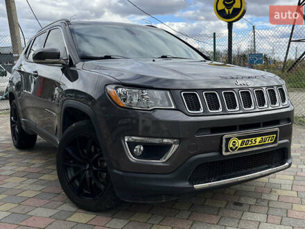 Джип Compass 2018 у Стрые на Automoto.ua Сірий Джип Compass, об'ємом двигуна 2.36 л та пробігом 220 тис. км за 13800 $, фото 1 на Automoto.ua