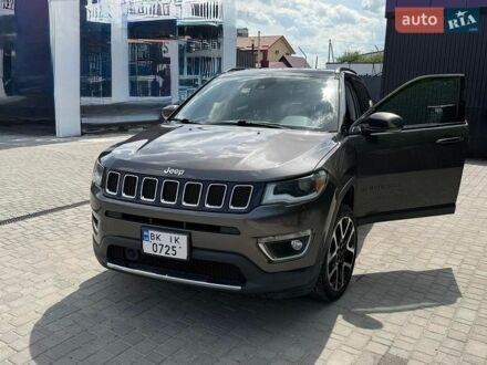 Сірий Джип Compass, об'ємом двигуна 2.36 л та пробігом 191 тис. км за 13999 $, фото 1 на Automoto.ua