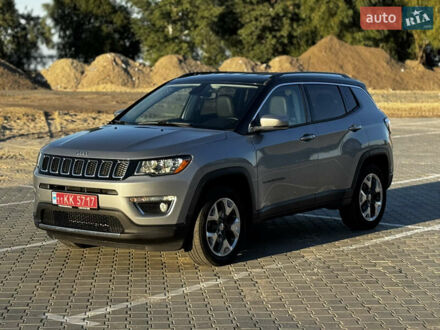 Джип Компас 2018 в Черкассах на Automoto.ua Серый Джип Компас, объемом двигателя 2.36 л и пробегом 89 тыс. км за 14900 $, фото 1 на Automoto.ua