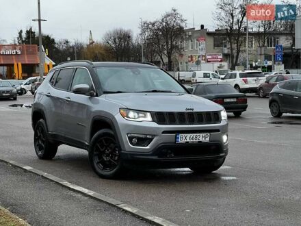 Джип Компас 2018 в Львове на Automoto.ua Серый Джип Компас, объемом двигателя 2.36 л и пробегом 167 тыс. км за 17700 $, фото 1 на Automoto.ua