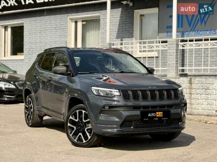 Джип Компас 2018 в Харькове на Automoto.ua Серый Джип Компас, объемом двигателя 2.36 л и пробегом 74 тыс. км за 17200 $, фото 1 на Automoto.ua