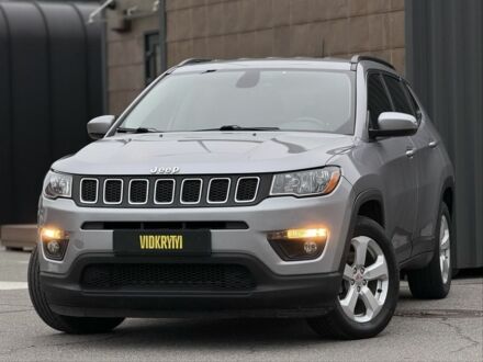 Серый Джип Компас, объемом двигателя 2.4 л и пробегом 105 тыс. км за 14950 $, фото 1 на Automoto.ua