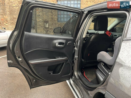 Сірий Джип Compass, об'ємом двигуна 2.36 л та пробігом 96 тис. км за 16000 $, фото 1 на Automoto.ua