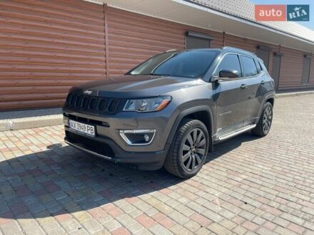 Сірий Джип Compass, об'ємом двигуна 2.4 л та пробігом 100 тис. км за 16400 $, фото 1 на Automoto.ua