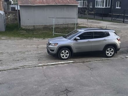 Сірий Джип Compass, об'ємом двигуна 2.4 л та пробігом 140 тис. км за 14000 $, фото 1 на Automoto.ua