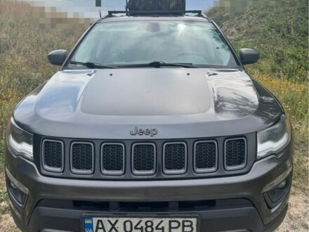 Сірий Джип Compass, об'ємом двигуна 2.4 л та пробігом 192 тис. км за 13950 $, фото 1 на Automoto.ua