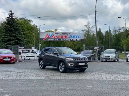 Джип Компас 2018 в Кривом Роге на Automoto.ua Серый Джип Компас, объемом двигателя 2.4 л и пробегом 116 тыс. км за 15900 $, фото 1 на Automoto.ua