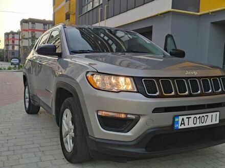 Серый Джип Компас, объемом двигателя 2.4 л и пробегом 173 тыс. км за 15800 $, фото 1 на Automoto.ua
