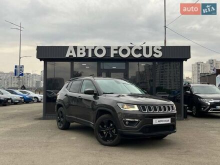 Джип Compass 2018 у Києві на Automoto.ua Сірий Джип Compass, об'ємом двигуна 2.36 л та пробігом 87 тис. км за 16490 $, фото 1 на Automoto.ua