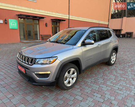 Сірий Джип Compass, об'ємом двигуна 2.4 л та пробігом 121 тис. км за 14950 $, фото 1 на Automoto.ua