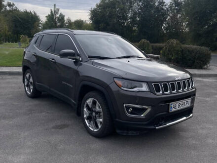 Джип Compass 2018 у Синельниковом на Automoto.ua Сірий Джип Compass, об'ємом двигуна 2.36 л та пробігом 47 тис. км за 17100 $, фото 1 на Automoto.ua