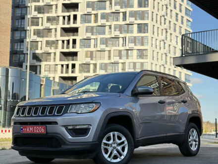 Серый Джип Компас, объемом двигателя 2.36 л и пробегом 191 тыс. км за 12900 $, фото 1 на Automoto.ua