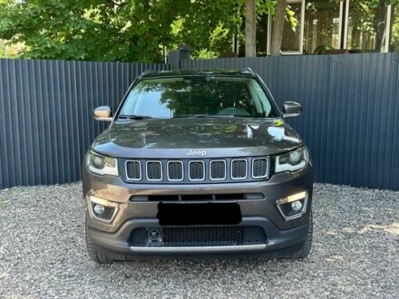 Джип Компас 2018 в Киеве на Automoto.ua Серый Джип Компас, объемом двигателя 2.4 л и пробегом 108 тыс. км за 10400 $, фото 1 на Automoto.ua