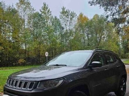 Серый Джип Компас, объемом двигателя 0 л и пробегом 114 тыс. км за 8100 $, фото 1 на Automoto.ua