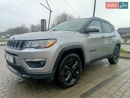 Серый Джип Компас, объемом двигателя 2.36 л и пробегом 105 тыс. км за 15500 $, фото 1 на Automoto.ua