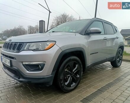 Серый Джип Компас, объемом двигателя 2.36 л и пробегом 105 тыс. км за 15500 $, фото 1 на Automoto.ua