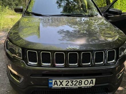 Джип Compass 2019 у Барвенковом на Automoto.ua Сірий Джип Compass, об'ємом двигуна 2.36 л та пробігом 114 тис. км за 14500 $, фото 1 на Automoto.ua