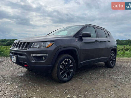 Джип Compass 2019 у Києві на Automoto.ua Сірий Джип Compass, об'ємом двигуна 2.36 л та пробігом 100 тис. км за 13400 $, фото 1 на Automoto.ua