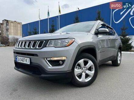 Джип Compass 2019 у Богуславе на Automoto.ua Сірий Джип Compass, об'ємом двигуна 2.36 л та пробігом 177 тис. км за 15500 $, фото 1 на Automoto.ua