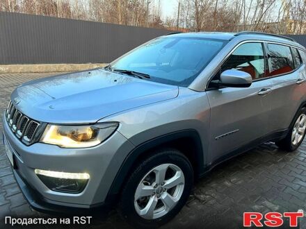 Сірий Джип Compass, об'ємом двигуна 2.4 л та пробігом 46 тис. км за 14000 $, фото 1 на Automoto.ua