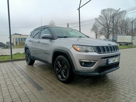 Сірий Джип Compass, об'ємом двигуна 2.4 л та пробігом 105 тис. км за 350 $, фото 1 на Automoto.ua