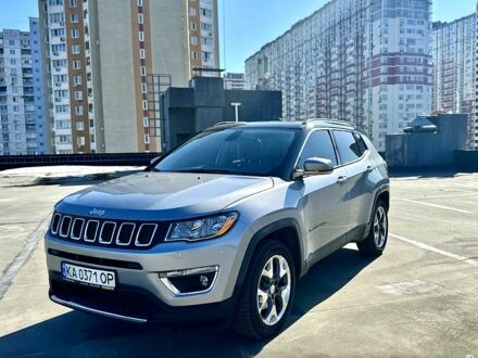 Серый Джип Компас, объемом двигателя 2.4 л и пробегом 190 тыс. км за 16300 $, фото 1 на Automoto.ua