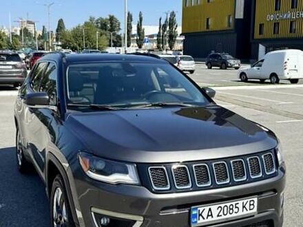 Джип Компас 2019 в Киеве на Automoto.ua Серый Джип Компас, объемом двигателя 2.36 л и пробегом 85 тыс. км за 17500 $, фото 1 на Automoto.ua