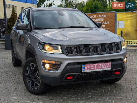 Джип Компас 2019 в Ровно на Automoto.ua Серый Джип Компас, объемом двигателя 2.4 л и пробегом 160 тыс. км за 12999 $, фото 1 на Automoto.ua