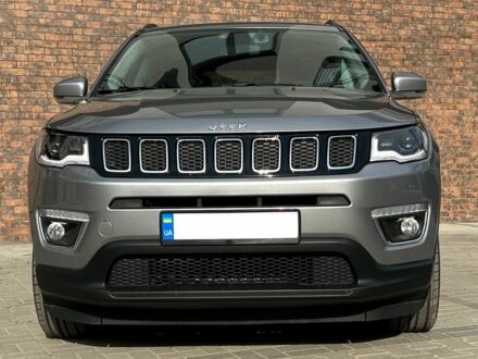 Джип Compass 2020 у Чернівцях на Automoto.ua Сірий Джип Compass, об'ємом двигуна 2.4 л та пробігом 103 тис. км за 16600 $, фото 1 на Automoto.ua