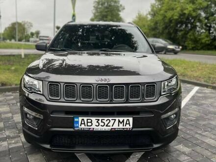 Джип Compass 2020 у Вінниці на Automoto.ua Сірий Джип Compass, об'ємом двигуна 2.36 л та пробігом 59 тис. км за 17400 $, фото 1 на Automoto.ua
