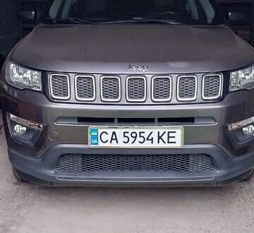 Джип Компас 2020 в Шполе на Automoto.ua Серый Джип Компас, объемом двигателя 2.36 л и пробегом 77 тыс. км за 15500 $, фото 1 на Automoto.ua
